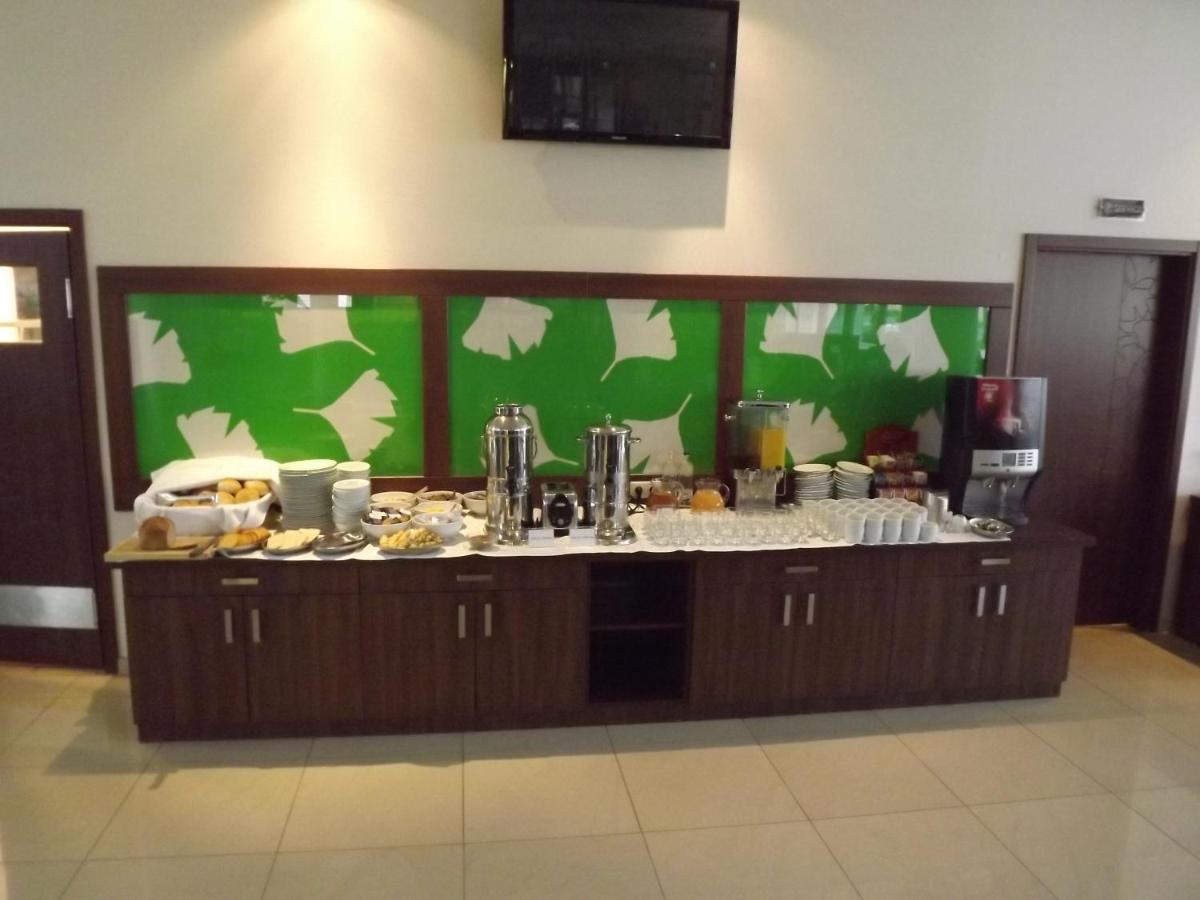 Hódmezővásárhely Hotel Ginkgo מראה חיצוני תמונה