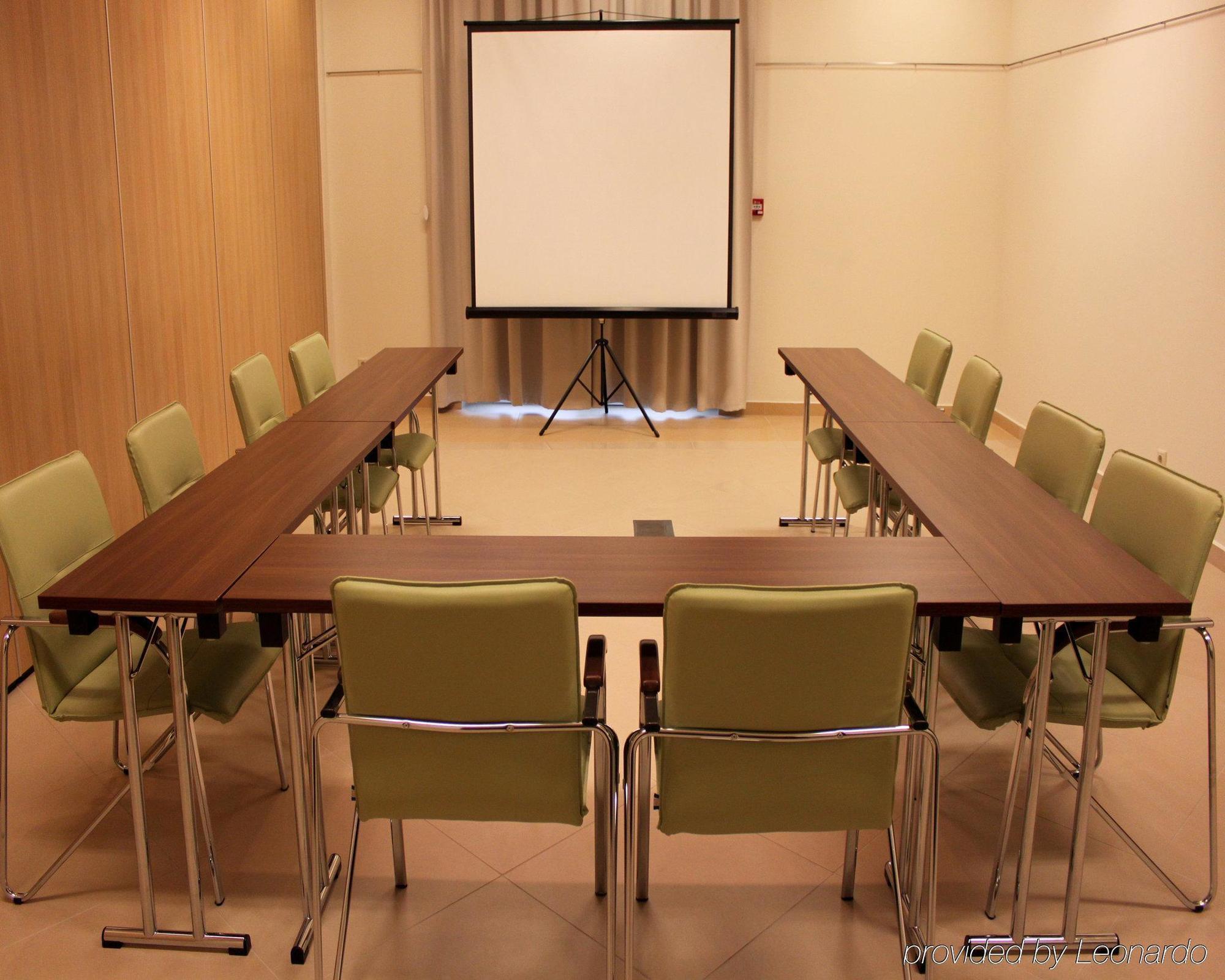 Hódmezővásárhely Hotel Ginkgo עסק תמונה